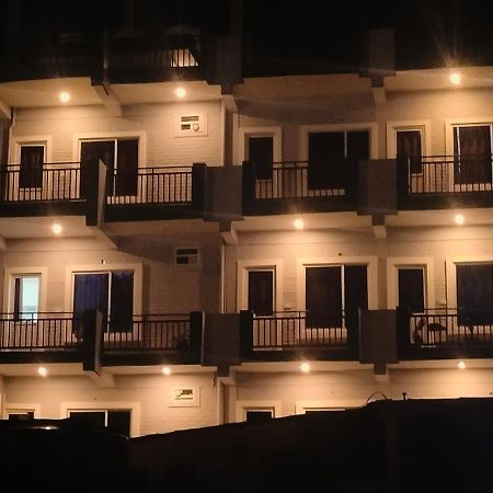 Chandra Palace Ришикеш Экстерьер фото